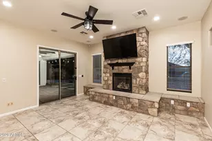 24212 N 24th Pl, Phoenix, AZ 85024 - Photo 23