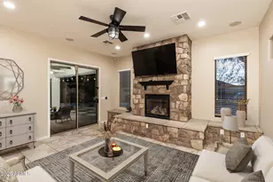 24212 N 24th Pl, Phoenix, AZ 85024 - Photo 13