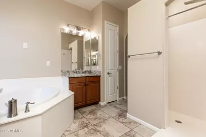 24212 N 24th Place, Phoenix, AZ 85024 - Photo 29