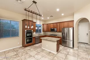 24212 N 24th Pl, Phoenix, AZ 85024 - Photo 11