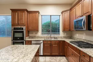 24212 N 24th Pl, Phoenix, AZ 85024 - Photo 37