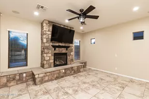 24212 N 24th Pl, Phoenix, AZ 85024 - Photo 41