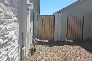 18589 W Smoketree Dr, Wittmann, AZ 85361 - Photo 39