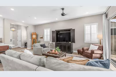 14036 W Desert Flower Drive, Goodyear, AZ 85395 - Photo 13
