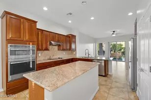 637 E Indian Wells Pl, Chandler, AZ 85249 - Photo 9