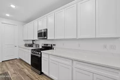 12761 W Parkway Lane, Avondale, AZ 85323 - Photo 5