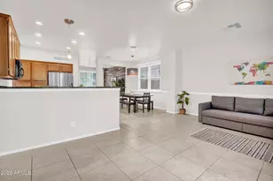 2346 E Pecan Rd, Phoenix, AZ 85040 - Photo 13