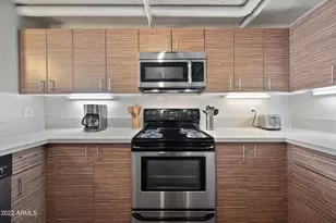 535 W Thomas Rd, Phoenix, AZ 85013 - Photo 3
