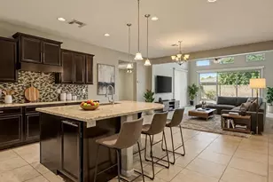 8978 W Orchid Ln, Peoria, AZ 85345 - Photo 3