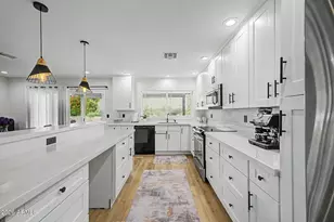 6534 E Kelton Ln, Scottsdale, AZ 85254 - Photo 11