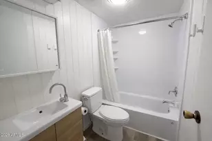 19640 North 25th Pl, Phoenix, AZ 85050 - Photo 9