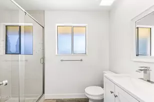 10927 W Peoria Ave, Sun City, AZ 85351 - Photo 21