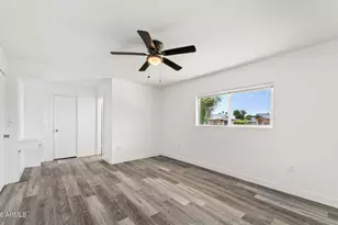 10927 W Peoria Ave, Sun City, AZ 85351 - Photo 19