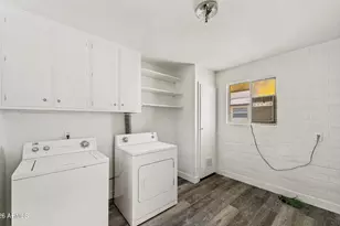 10927 W Peoria Ave, Sun City, AZ 85351 - Photo 25