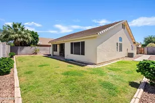 2250 S Southwind Dr, Gilbert, AZ 85295 - Photo 33