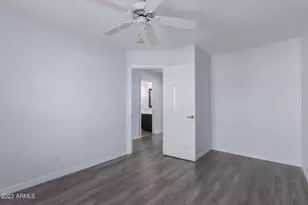 7031 S 30th St, Phoenix, AZ 85042 - Photo 15