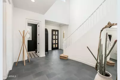 3520 E Crest Lane, Phoenix, AZ 85050 - Photo 3