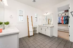 3520 E Crest Ln, Phoenix, AZ 85050 - Photo 23