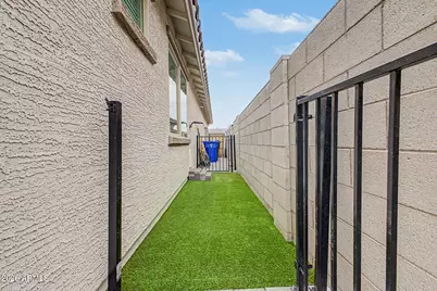 12364 N 174th Lane, Surprise, AZ 85388 - Photo 31