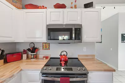 10691 E Surveyor Court, Gold Canyon, AZ 85118 - Photo 11