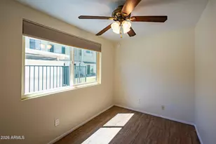 2569 W Berridge Ln, Phoenix, AZ 85017 - Photo 11