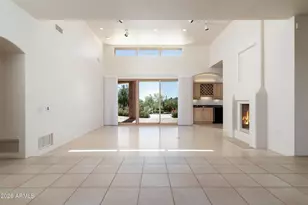 8400 E Dixileta Dr, Scottsdale, AZ 85266 - Photo 17