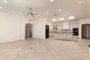 8400 E Dixileta Dr, Scottsdale, AZ 85266 - Photo 23