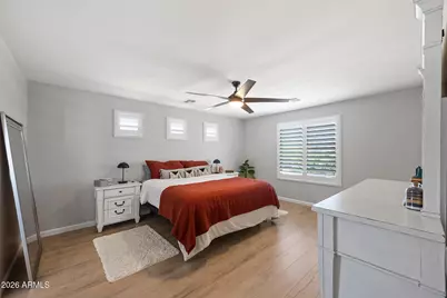 6876 W Wethersfield Road, Peoria, AZ 85381 - Photo 17