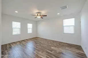 7591 W Honeysuckle Dr, Peoria, AZ 85383 - Photo 9