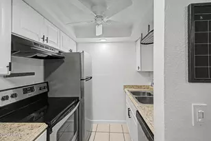 461 W Holmes Ave, Mesa, AZ 85210 - Photo 7