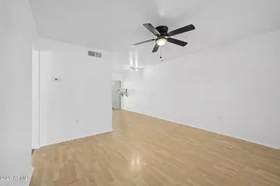 461 W Holmes Avenue #124, Mesa, AZ 85210 - Photo 3