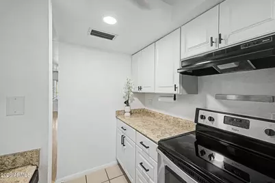 461 W Holmes Avenue #124, Mesa, AZ 85210 - Photo 5