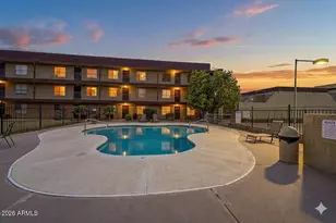 461 W Holmes Ave, Mesa, AZ 85210 - Photo 17