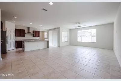 9013 W Luke Avenue, Glendale, AZ 85305 - Photo 5