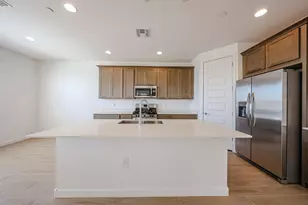 12053 W Calle De Pompas, Peoria, AZ 85383 - Photo 9