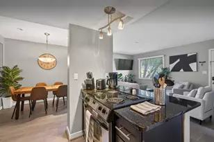 7845 E Valley Vista Dr, Scottsdale, AZ 85250 - Photo 1