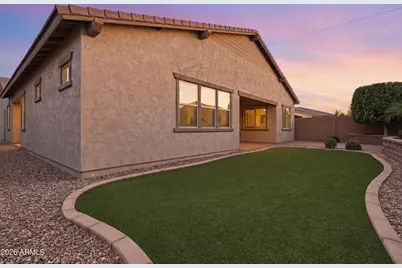 9402 W Patrick Lane, Peoria, AZ 85383 - Photo 3