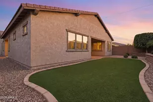 9402 W Patrick Ln, Peoria, AZ 85383 - Photo 3