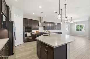 9402 W Patrick Ln, Peoria, AZ 85383 - Photo 5