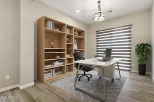 9402 W Patrick Ln, Peoria, AZ 85383 - Photo 15