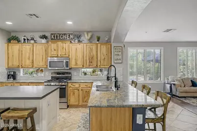 12573 W Blackstone Lane, Peoria, AZ 85383 - Photo 3