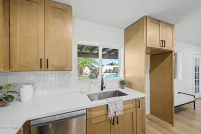 2505 S Rogers Street, Mesa, AZ 85202 - Photo 9