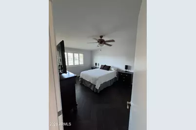 10750 W Peoria Avenue, Sun City, AZ 85351 - Photo 11