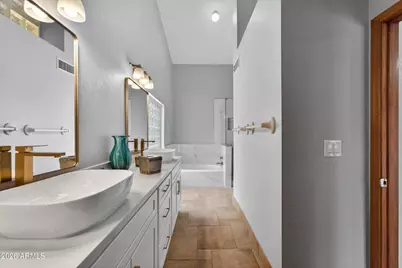 5735 E Campo Bello Drive, Scottsdale, AZ 85254 - Photo 21