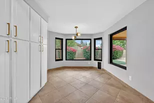 5735 E Campo Bello Dr, Scottsdale, AZ 85254 - Photo 13