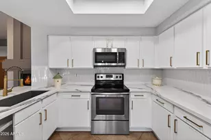 5735 E Campo Bello Dr, Scottsdale, AZ 85254 - Photo 17