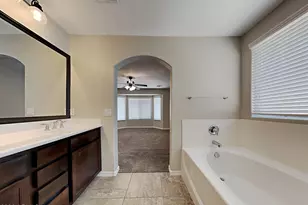 5426 S 30th Glen, Phoenix, AZ 85041 - Photo 7