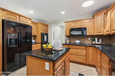 10702 W Wedgewood Drive, Sun City, AZ 85351 - Photo 11