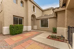 2543 S Rincon Dr, Chandler, AZ 85286 - Photo 3
