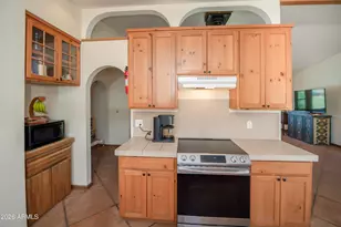 18059 S Country Clb Dr, Kirkland, AZ 86332 - Photo 13